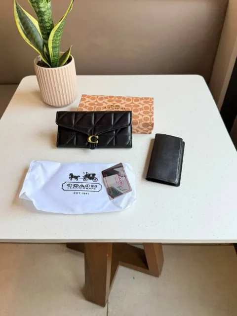 Coatch LONG LEATHER LADIES WALLET WITH OGBOX EXTRA FLAP DUSTBAG TAGS EA240