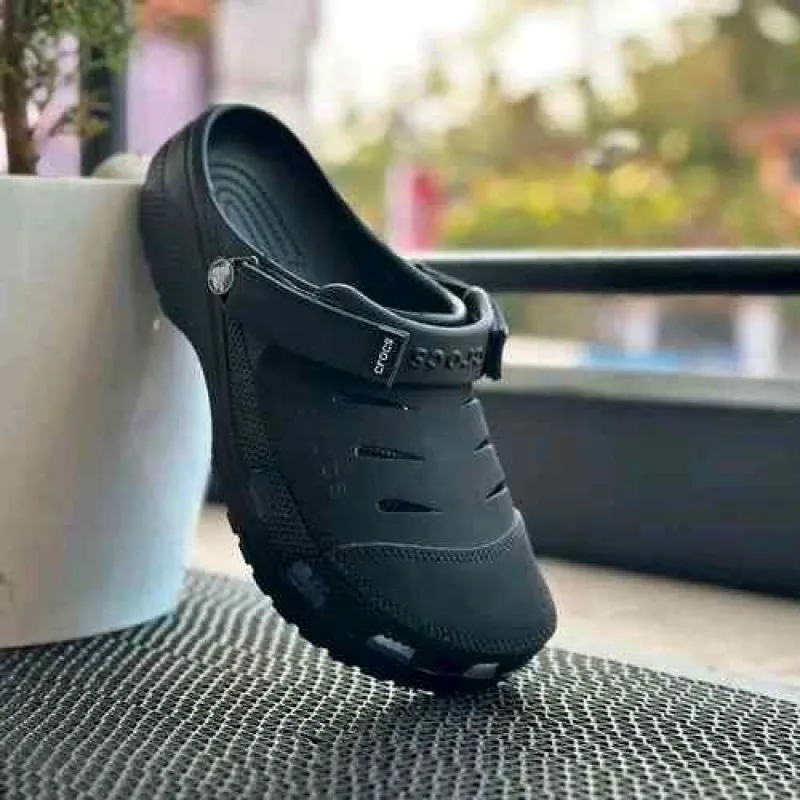 Croccss Yukon Vista Clog Full Black