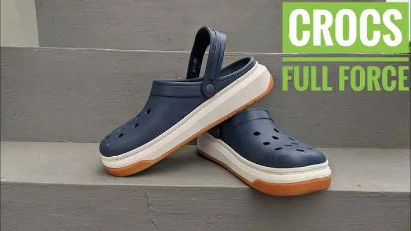Croccss Original Full Force Clogs Navy Blue