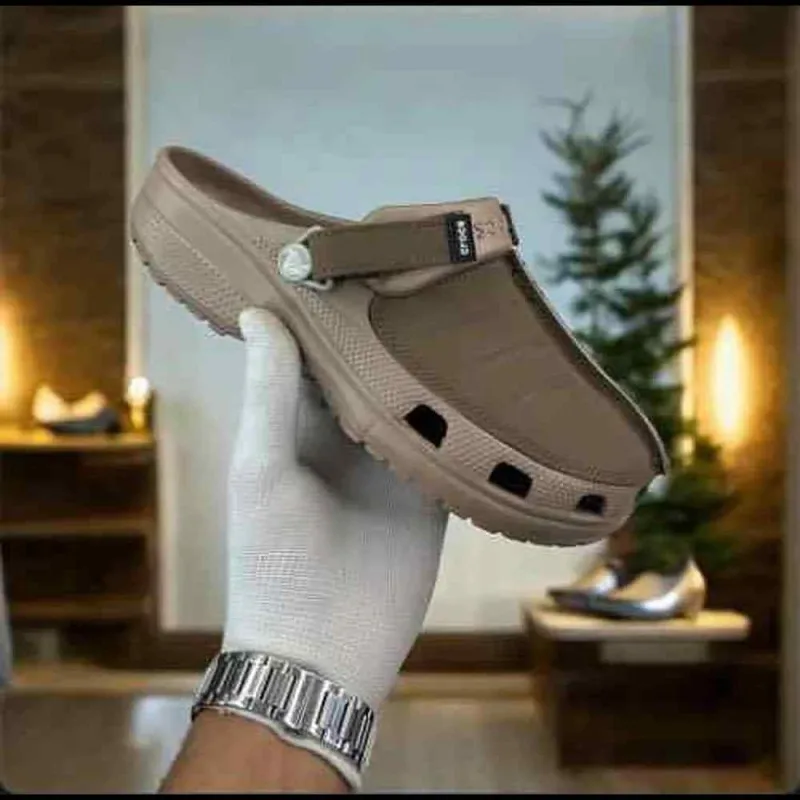 CroccsS YUKON CLOG TAN