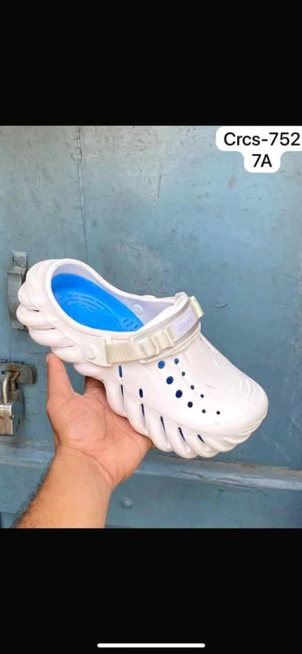 Croccss Echo Clogs (White Blue)