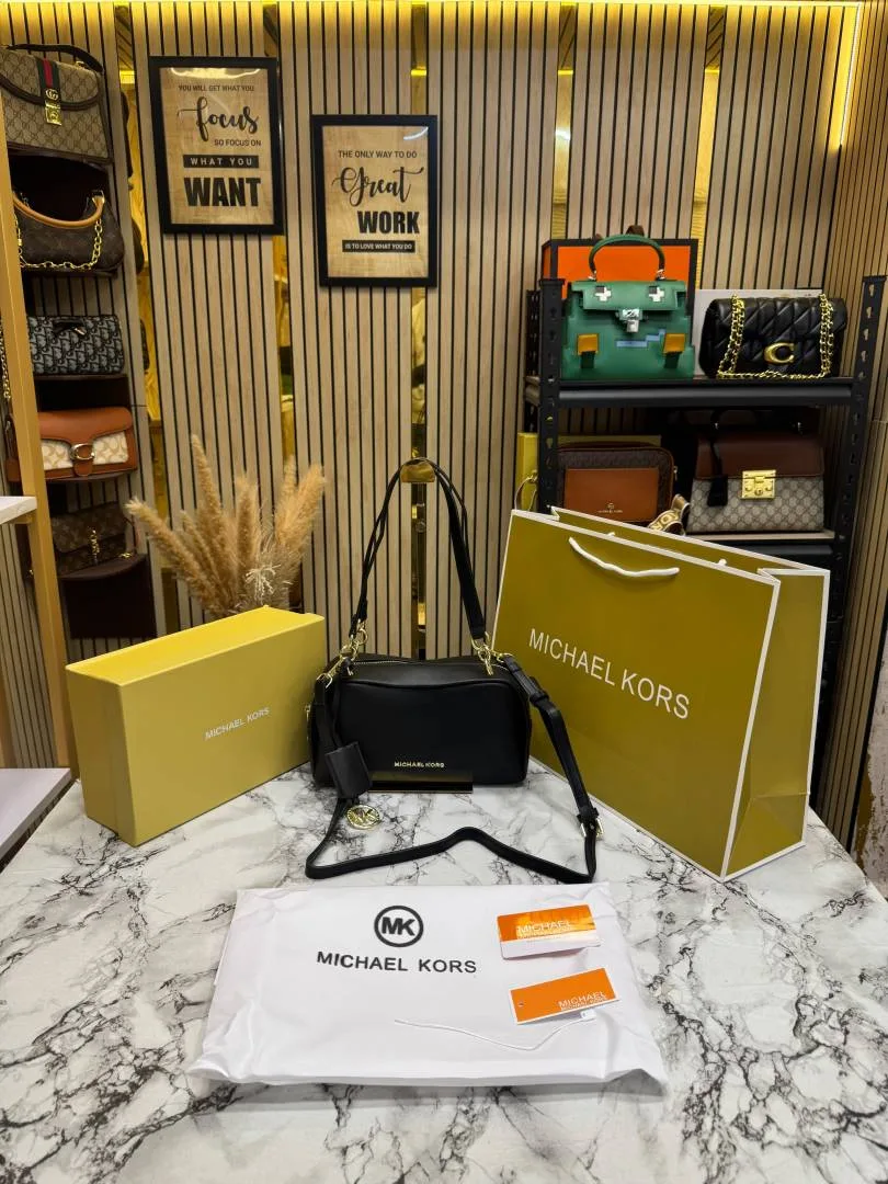 Micheal Kors Charm Shoulder Bag With Box And Dust Bag (Black)