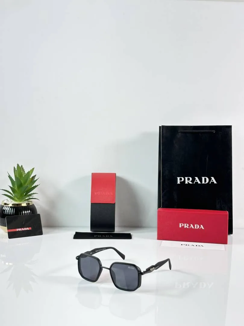 Pradda 792 Black