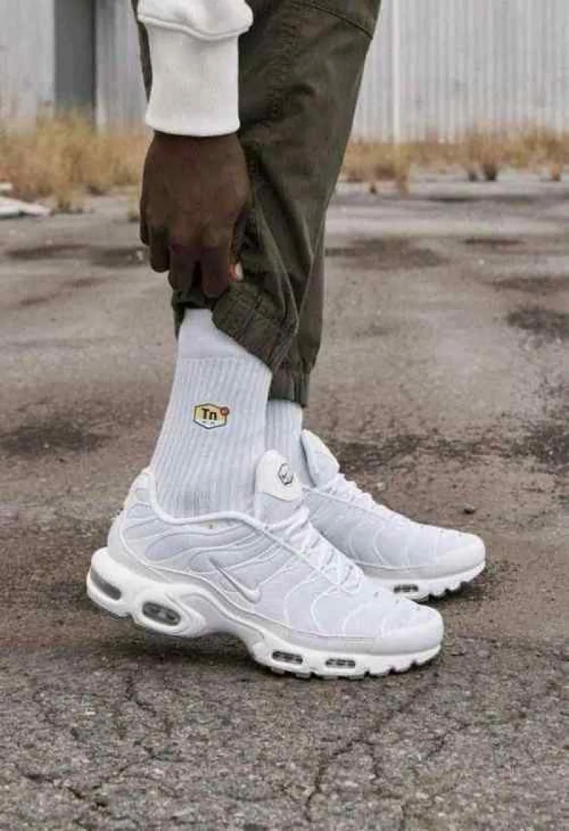 Nikkee Airmax TN Plus Triple White