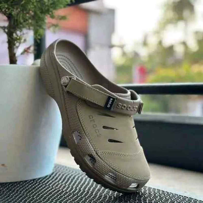 Croccss Yukon Green Brown Clog 1