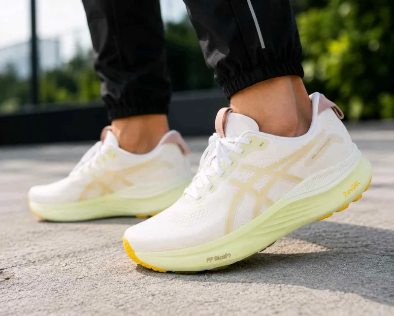 ASICCSS GEL-KAYANO 32 White Orange Glow 6097