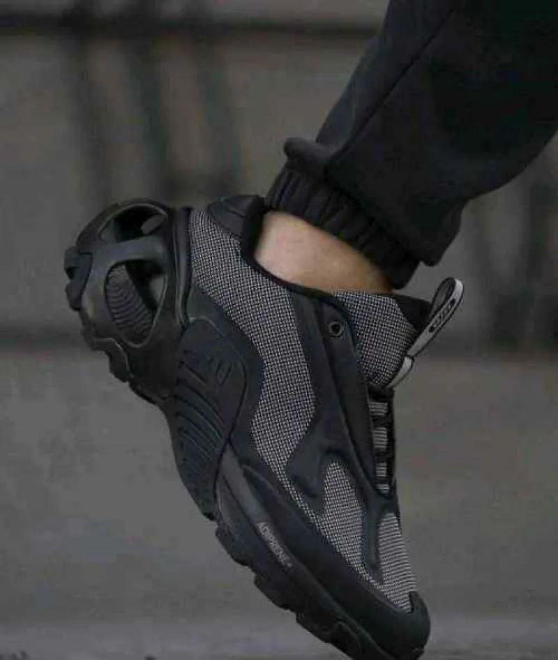 adiddass Wonder Runner All Black
