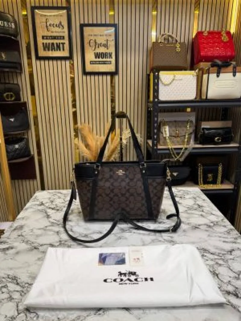 Coatch Juliet Signature Canvas Da Tote Bag With Dust Bag (Coffee-8382)