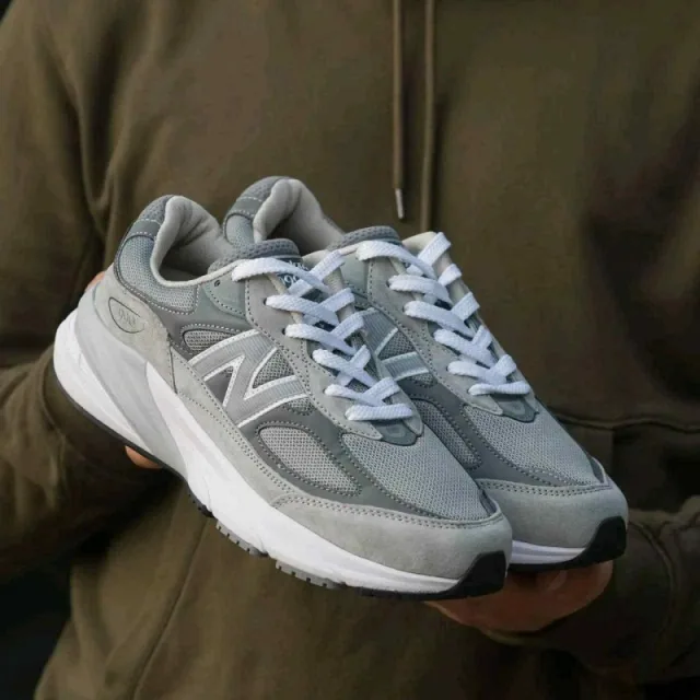 New Balencee 990v6 Grey 2578