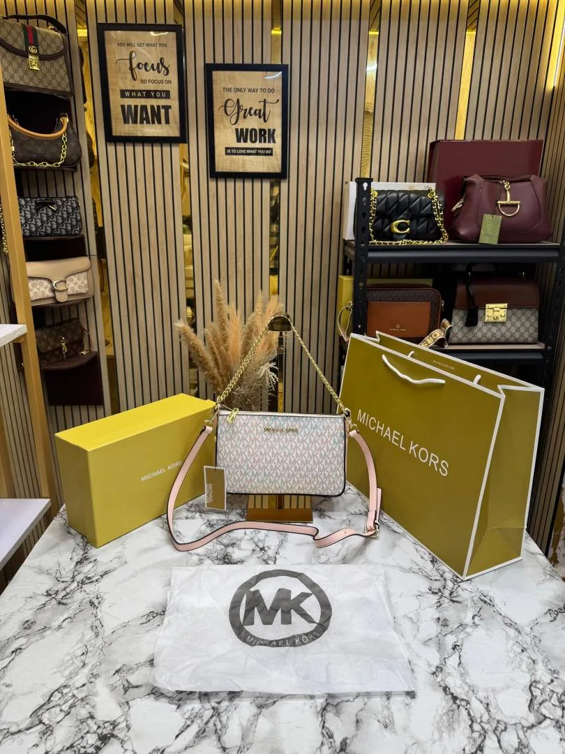 Micheal Kors Pvc Jet Set Signature Monogram Crossbody Bag With Chain Strap Shoulder Strap With Box Carry Bag & Dust Bag (Pink)