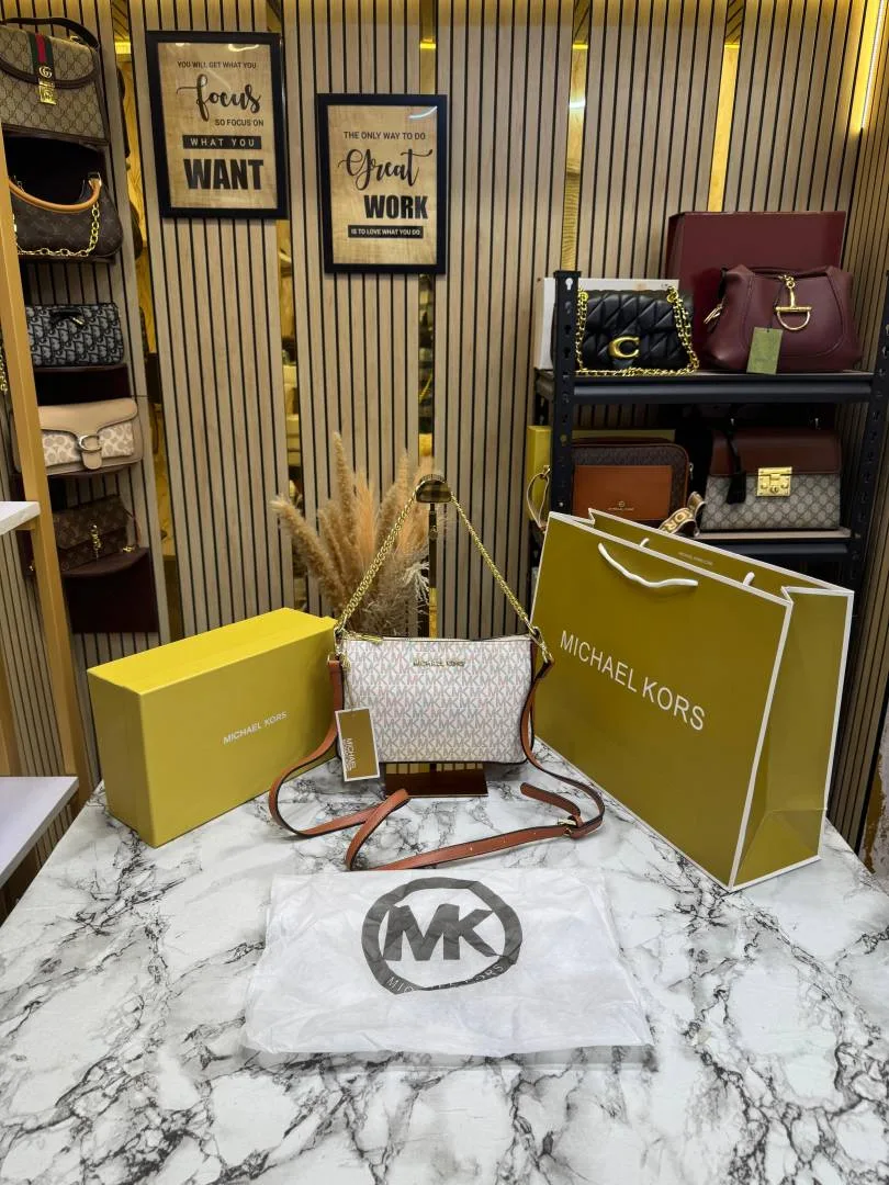 Micheal Kors Pvc Jet Set Signature Monogram Crossbody Bag With Chain Strap Shoulder Strap With Box Carry Bag & Dust Bag (Beige)