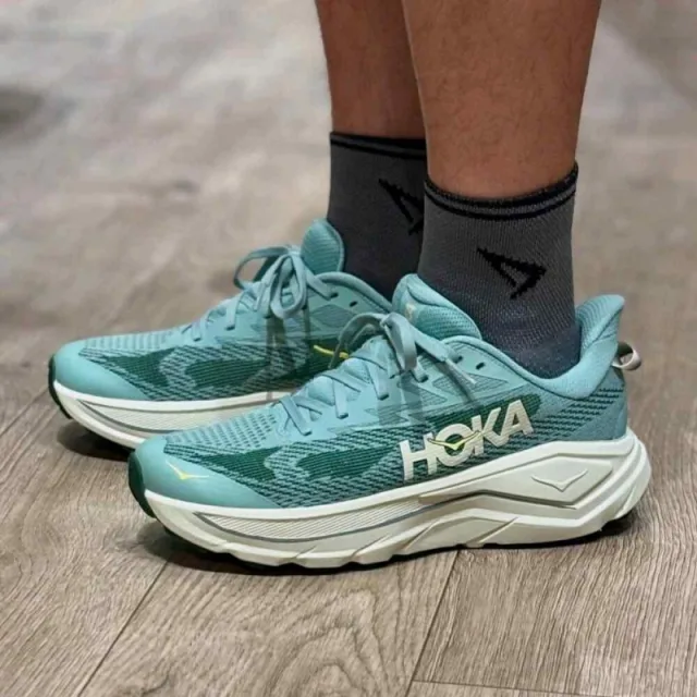 Hoka Challenger 8 Jade Truffle Salt 1133