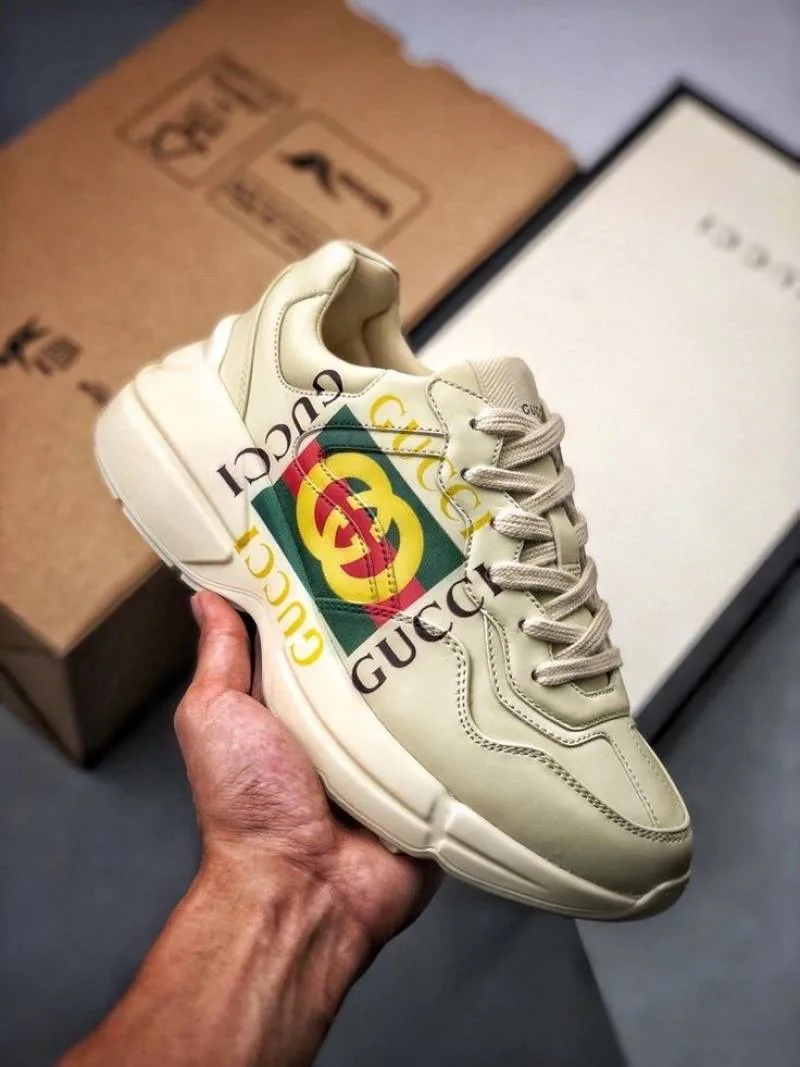Guchii rhyton classic low-top dad 422
