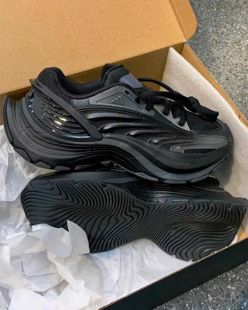 adiddass XLG MTW Black