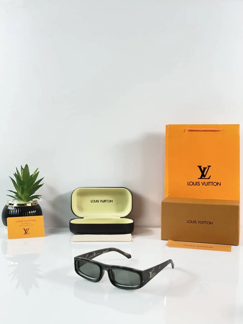 Loius Vutton 6190 Army Green