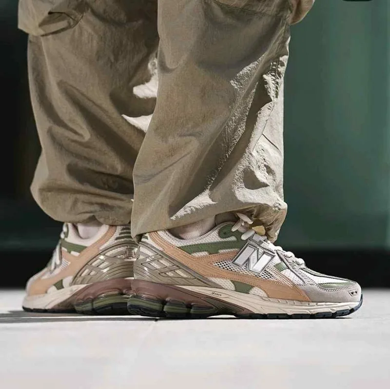 new balencee 1906 Utility Linen Dark Olivine Flat Taupe Low