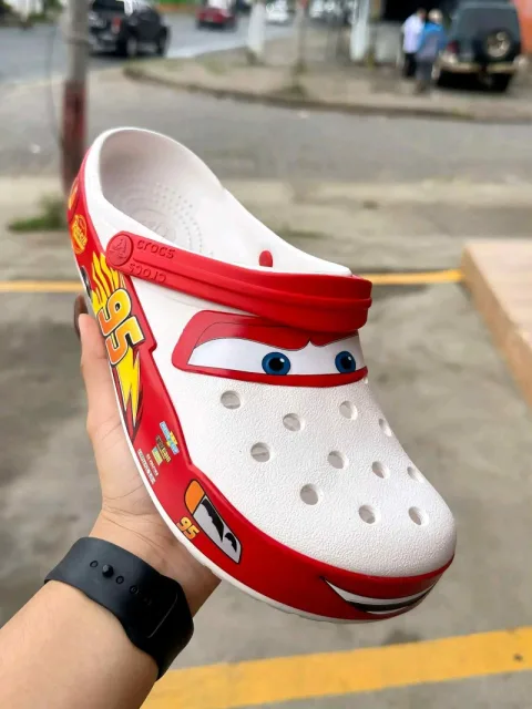 Croccss Classic Clog Lightning McQueen white and Red