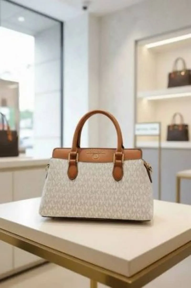 Micheal Kors Arden Satchel bag premium quality with box packing