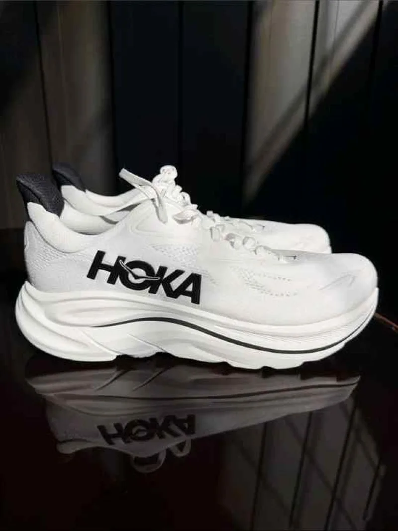 Hoka Clifton 10 White Black 1277