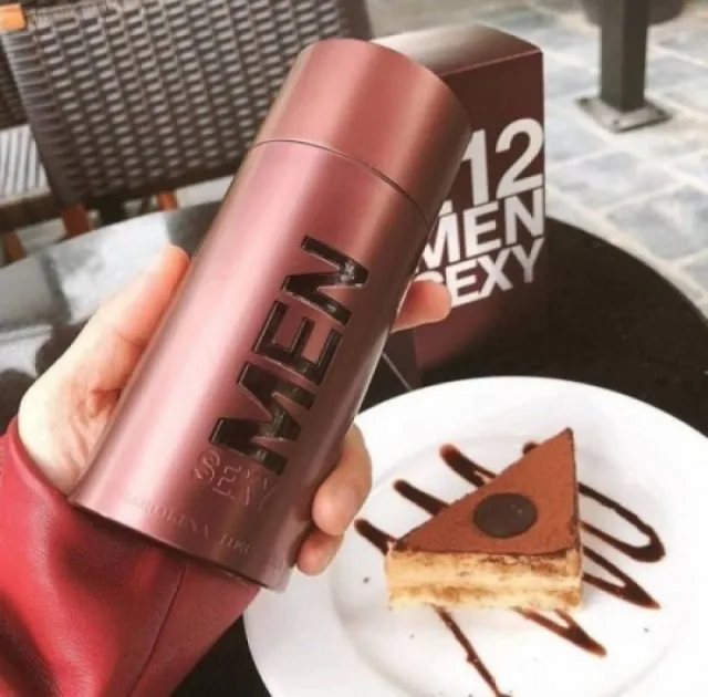 Carolina Herrera 212 Sexy Men (100 ML)