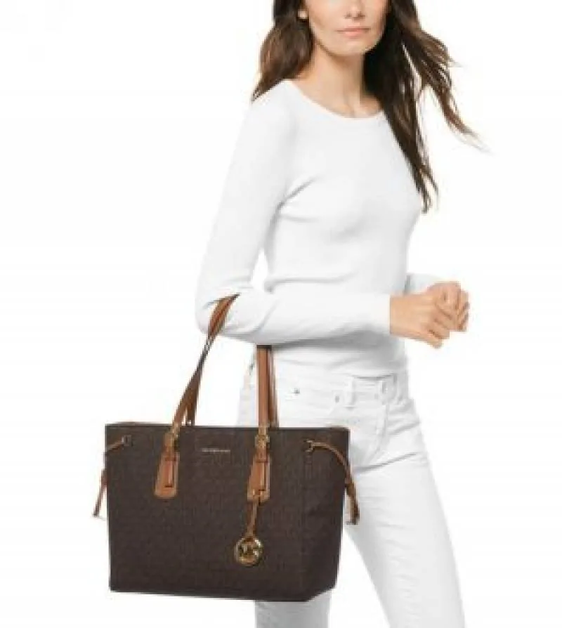 Micheal kors voyager jet set print tote bag with dust bag 423