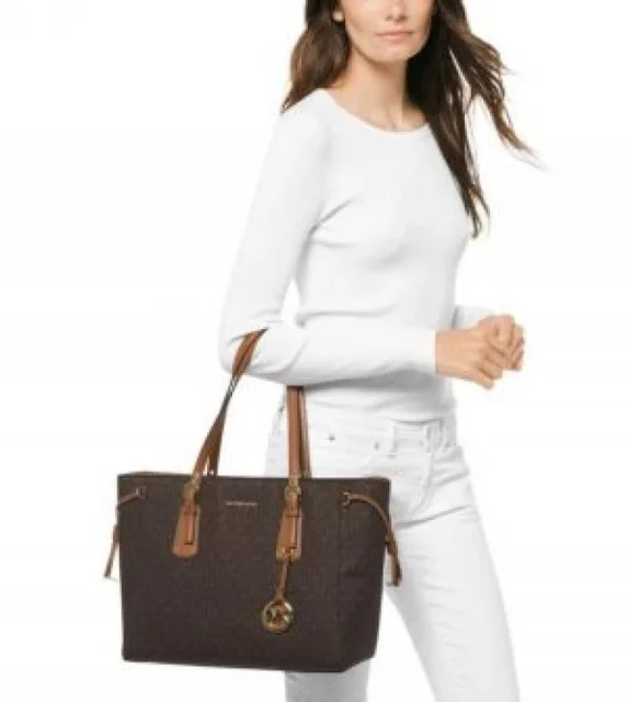 Micheal kors voyager jet set print tote bag with dust bag 423