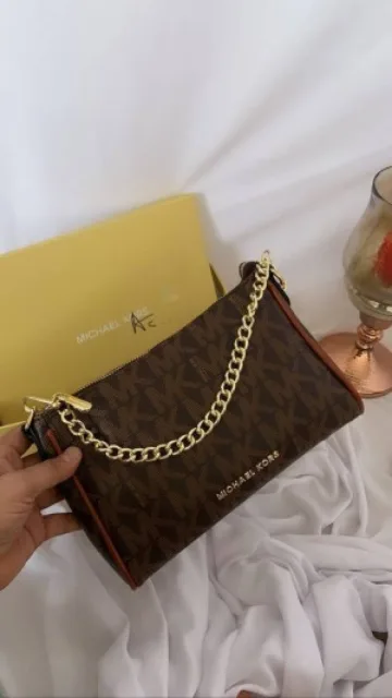 MICHEAL KORS_SLING BAG WITH ORIGNAL BOX 551