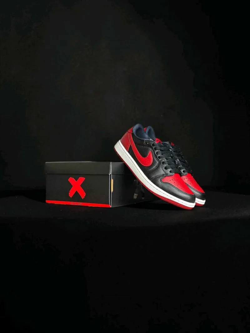 Nikke Air Jordan 1 Retro Low OG Banned 767