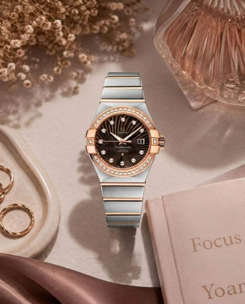 Omeg_ga Constellation Quartz luxury watch.