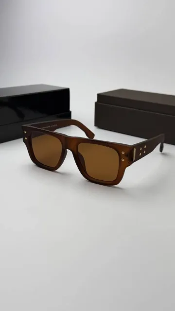 Dita brown 60