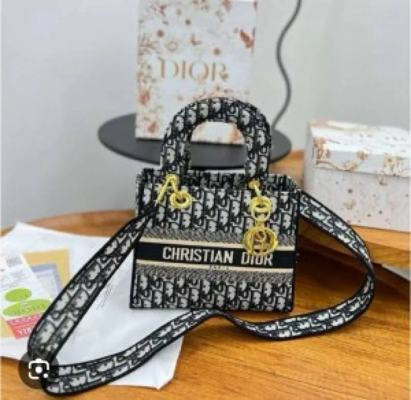 Christian LADY BAG WITH BRAND BOX BLACK CARRY BAG 729