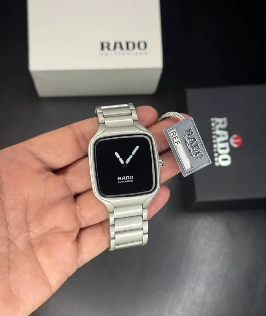 Raado True Square Quartz