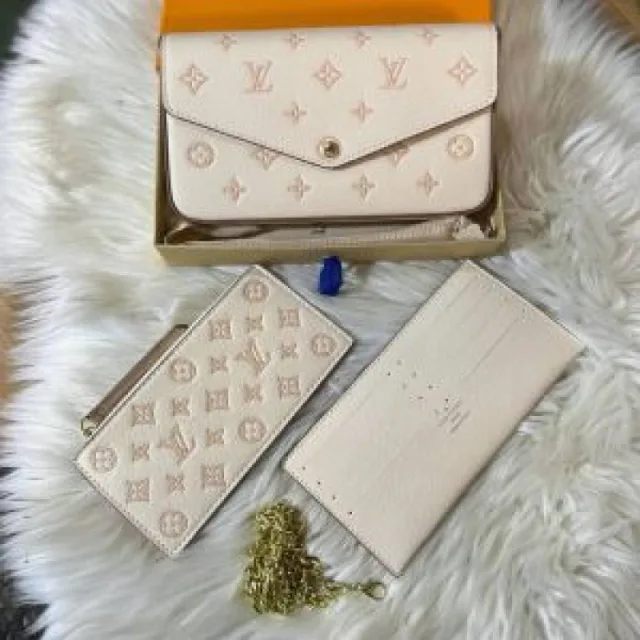 Loius Vutton pochette felicie with box 5085