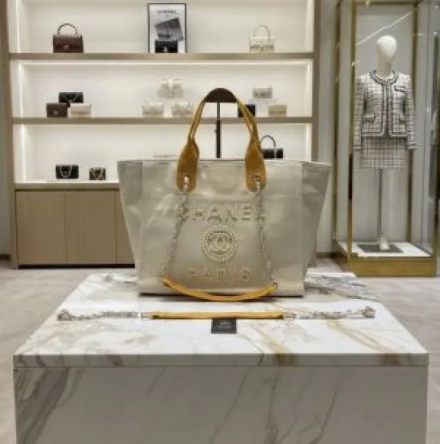 Chennel pearl tote bag premium quality with dust cover