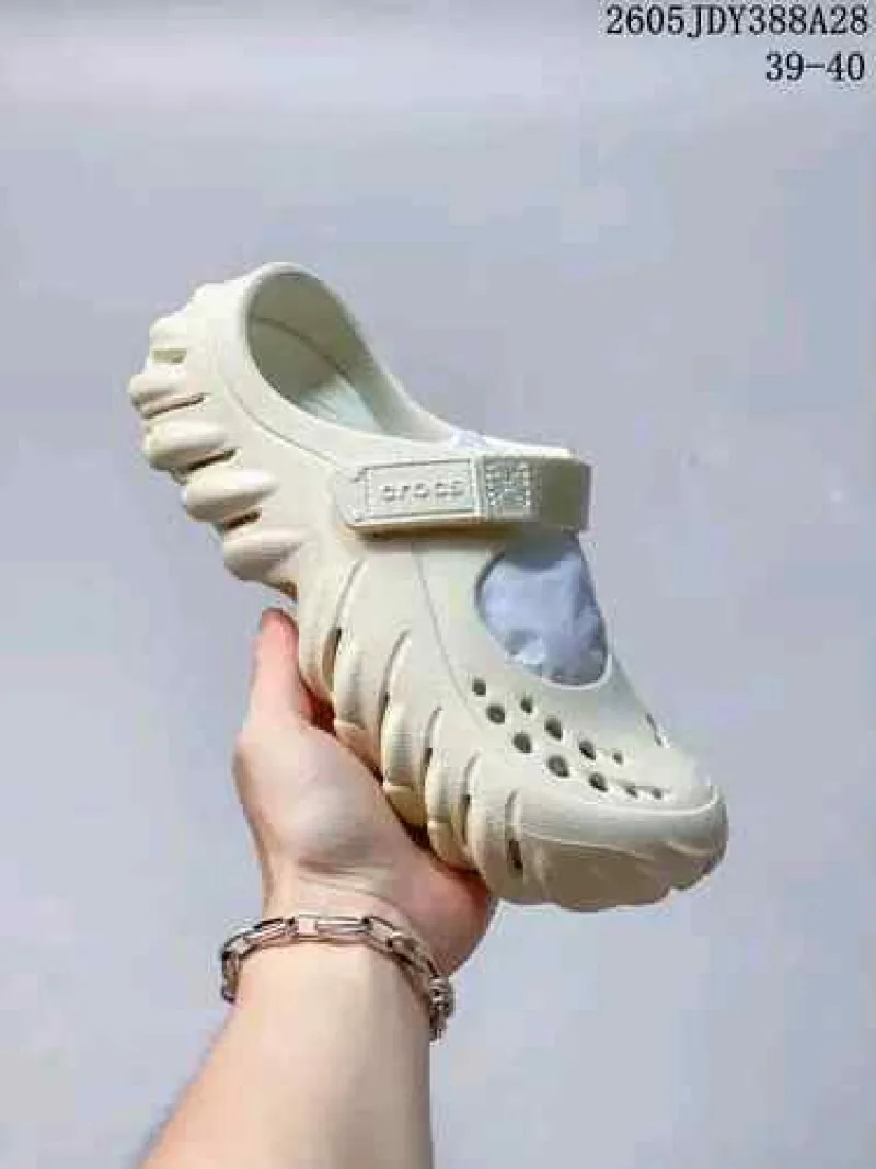 CROCCS ECHO MARY JANE CLOG SUMMIT WHITE
