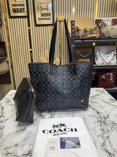 Coatch Signature Canvas Tote Bag with Zip Pouch With Dust Bag 8203-1 Black Black