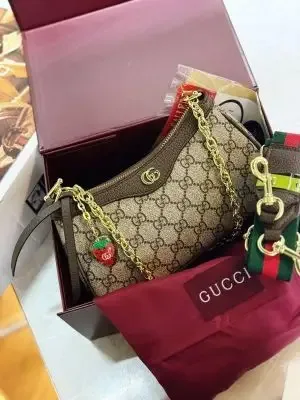 Guchi_ ophidia gg shoulderbag with cherryzip doublebox packing premium quality