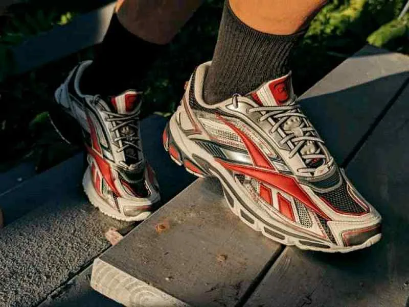 Reebok Premiere Road Ultra Red Metallic 2430