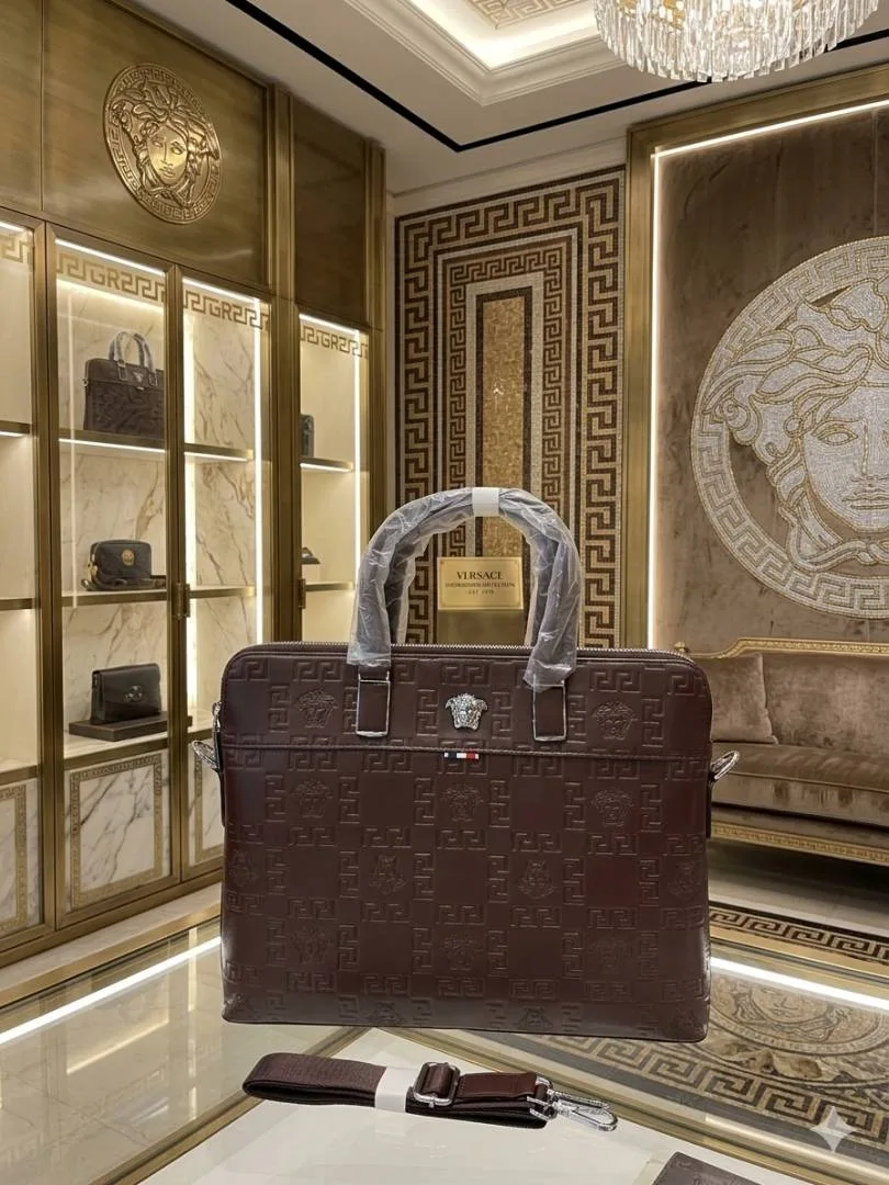 Versacee_ Laptop Bag with Dust Cover premium quality