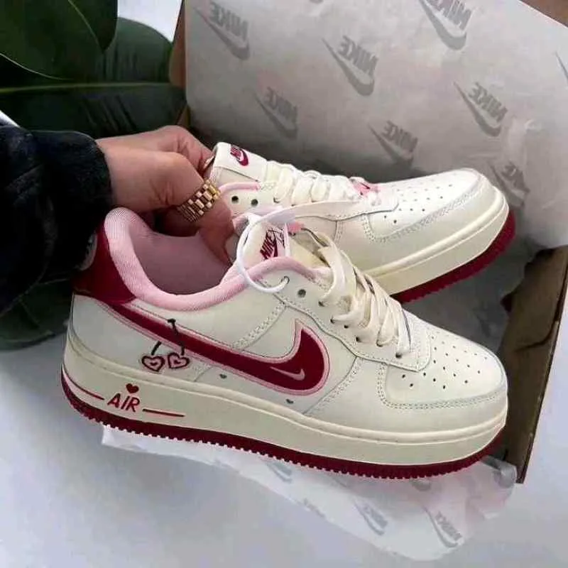 Nikkee Airforce 1 Low VALENTINE S DAY