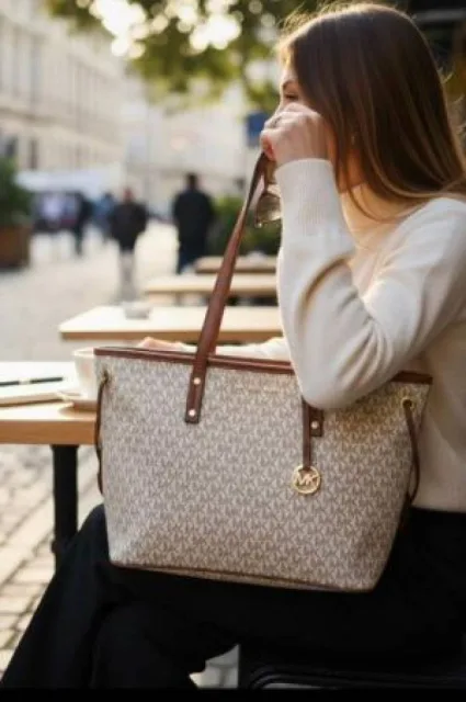 Micheall_kors_tote_bag_premium_quality_with_orignal_box