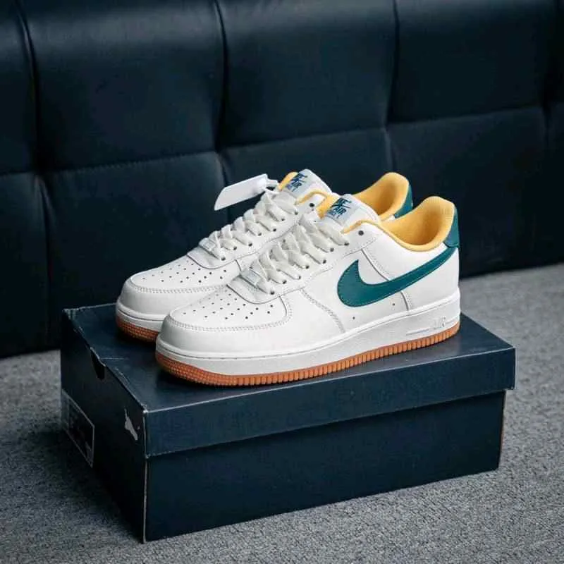 Nikkee air force 1 hamava fix dust bag keychain extra laceeee women