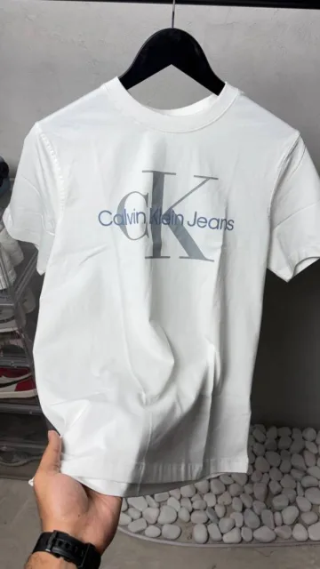 Calviin Kleiin Premium Round Neck T-Shirt 2810