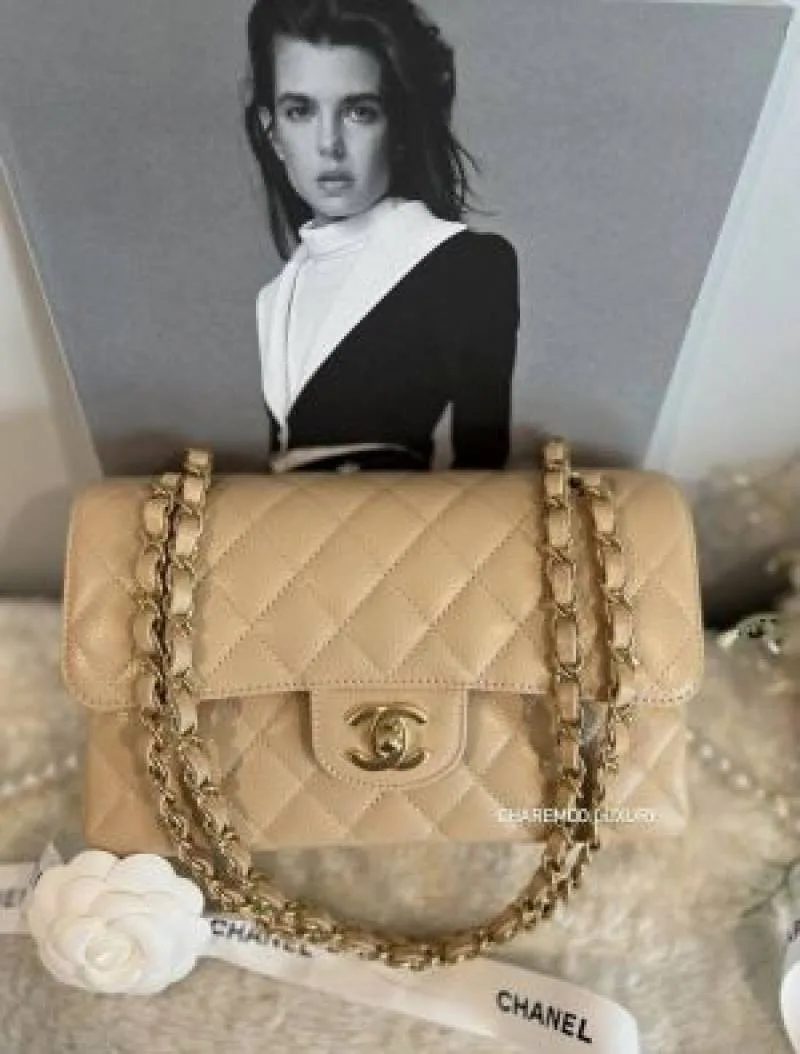 Chennel paris jumbo Big size sling bag premium quality with original box 5327