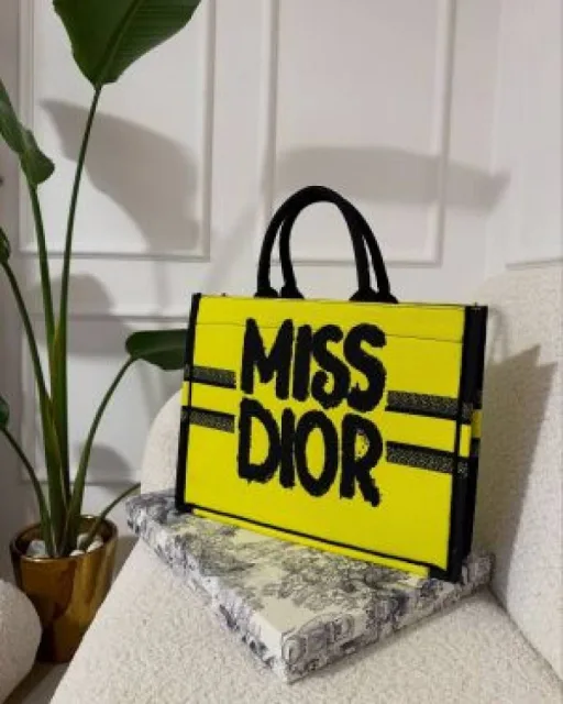 Christian miss dio Book Tote With OG Box carrybag 5136