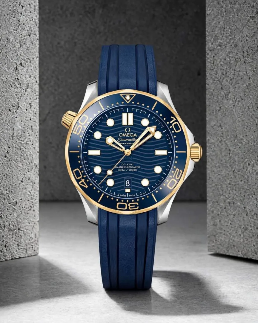 Omegg_a Seamaster Diver 300M Automatic Blue-Gold-Blue
