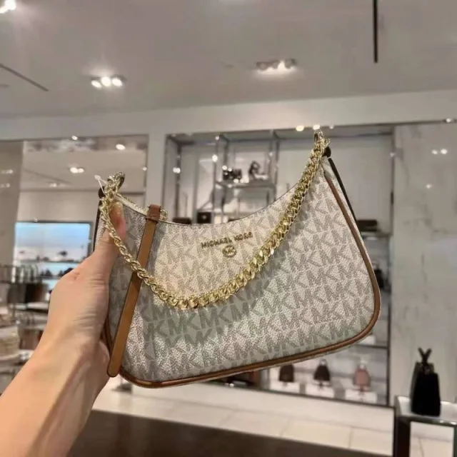 Michaeel Kors Jet Set charm Hobo bag with Ogbox Dustbag long belt etc