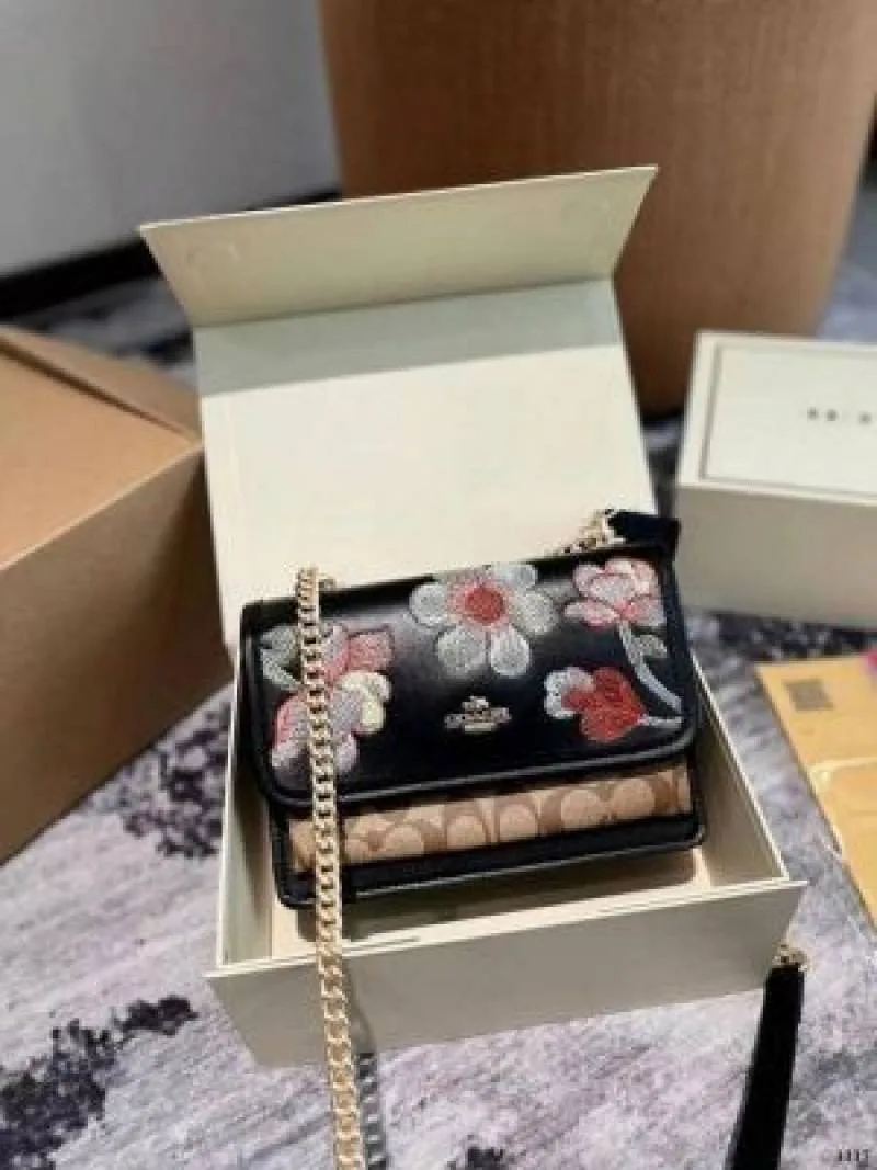 Coatch_CB Klare Studded Premium Highend With Box Packing