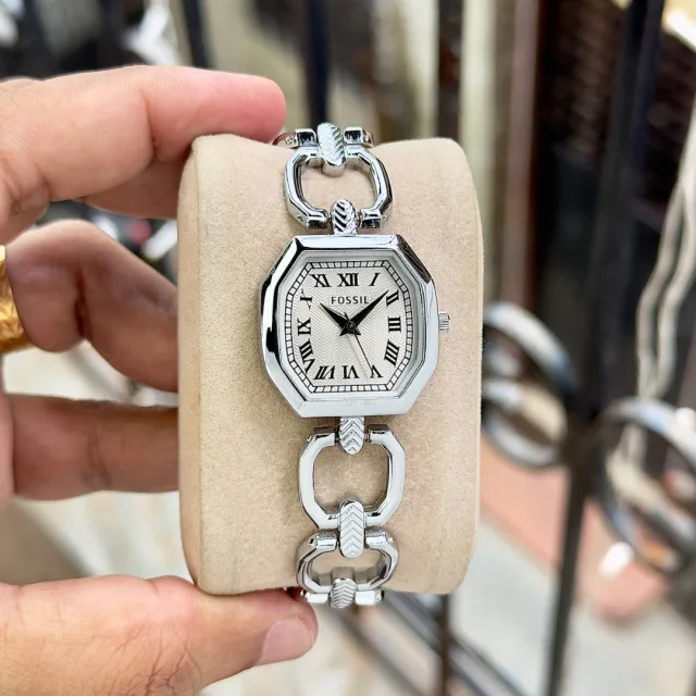 Fosil Harlow Silver..White