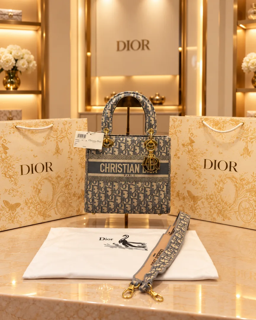 Christian_DIYOR_LADY BIG SIZE_BAG_WITH_BRAND_CARRY_BAG_6871